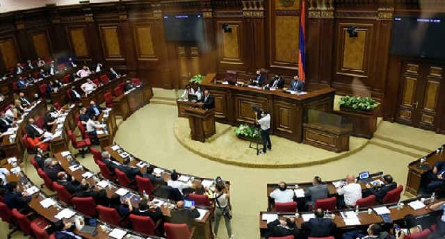 Ermənistan parlamenti Qarabağla bağlı məsələdən imtina etdi